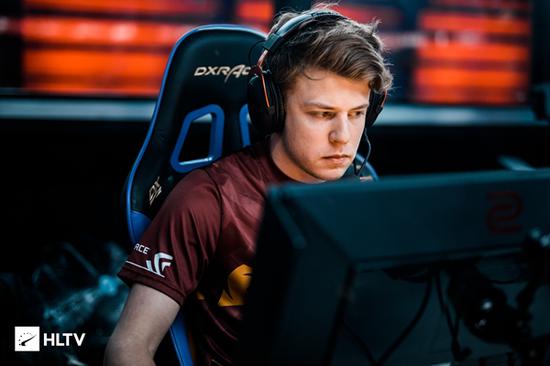 Xiye创下新纪录，这数据能排LPL第五