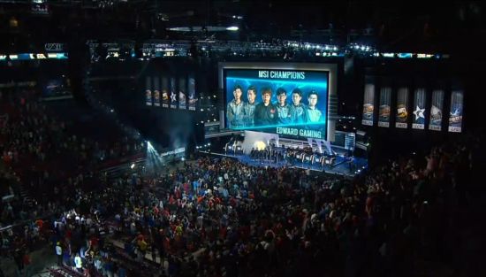 ropz 在整场比赛中取得了22次击杀，但他无法带领队友获得5次双位数击杀。 Vitality 轻松赢得了第一张地图。