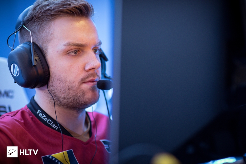 中场教练更换帮助BLG战胜微博