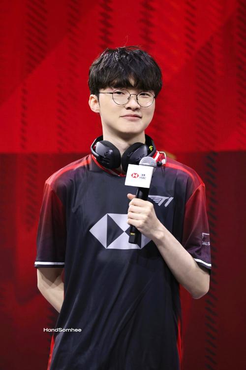 完美团战一波翻！Corn永恩+Letme凯南致命COMBO BGM扳平比分